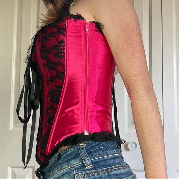 pink and black corset - Picture 3 of 4